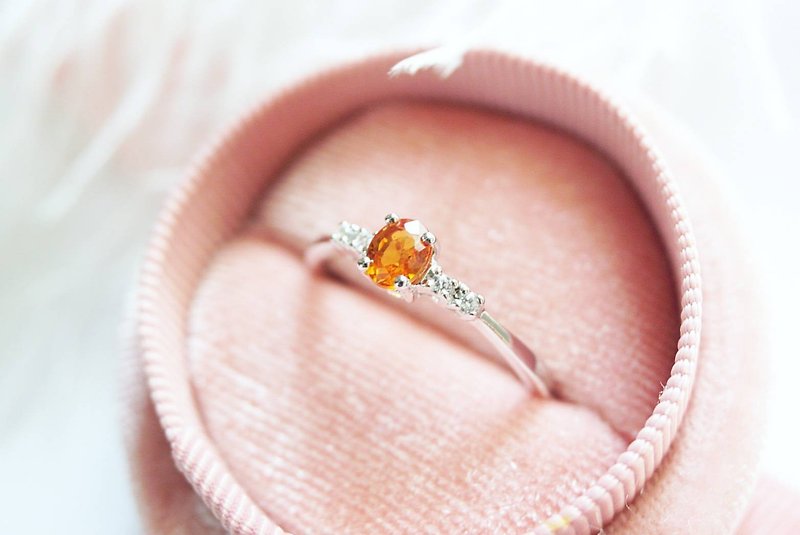 Natural Yellow Sapphire Silver Ring - 戒指 - 純銀 黃色