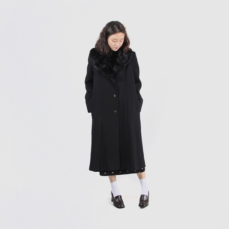 [Egg plant ancient] light silk black shadow fur collar vintage coat - เสื้อแจ็คเก็ต - ขนแกะ สีดำ