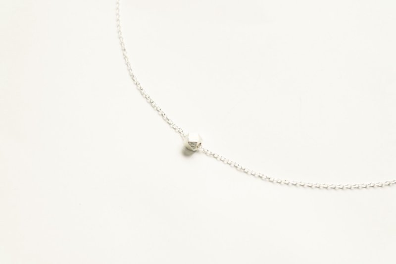 "Expectation Whisper series" Silver section block (single block section) fine clavicle chain - Collar Necklaces - Gemstone 