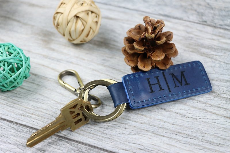 Personalized Leather Keychain, Customized Gift, Christmas Gift Wrapping