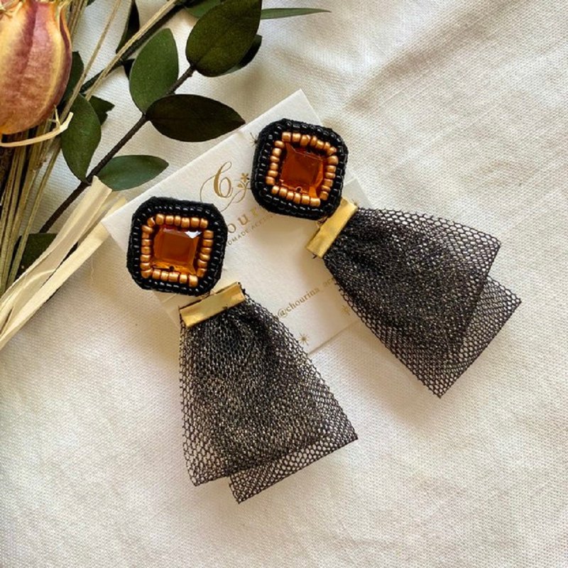 Amber beads and tulle tassel Clip-On, earrings - Earrings & Clip-ons - Other Metals Black