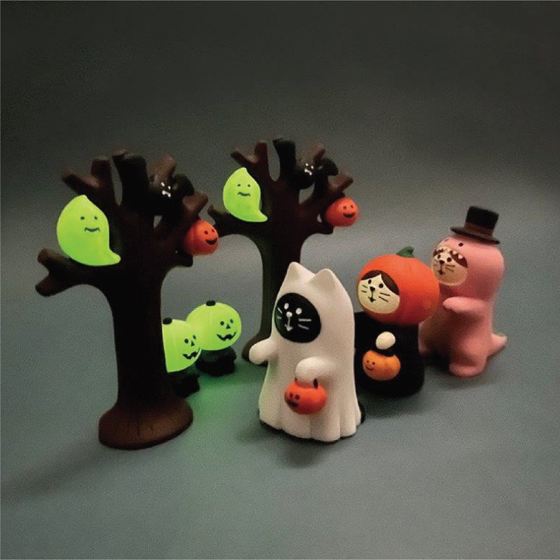 Japanese Decole Concombre – Happy Halloween Party - Items for Display - Resin 