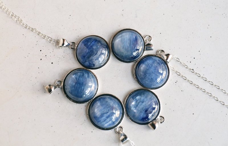 Neptune - round aquamarine Silver Chain paragraph C - Necklaces - Gemstone Blue