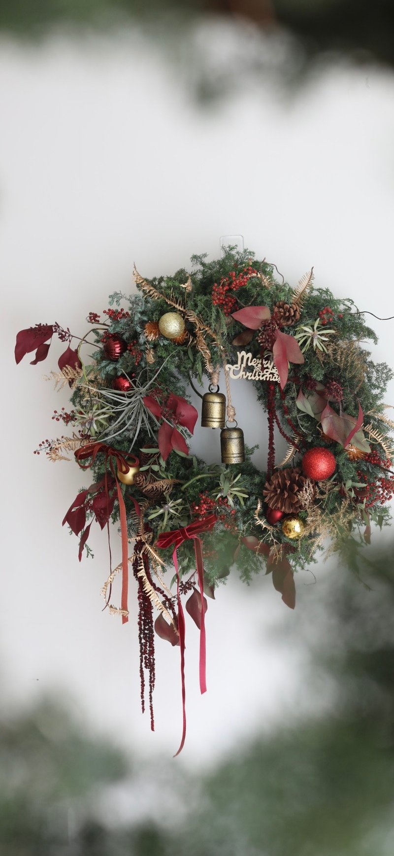 經典聖誕花圈-紅金冬境花圈 - 擺飾/家飾品 - 植物．花 紅色