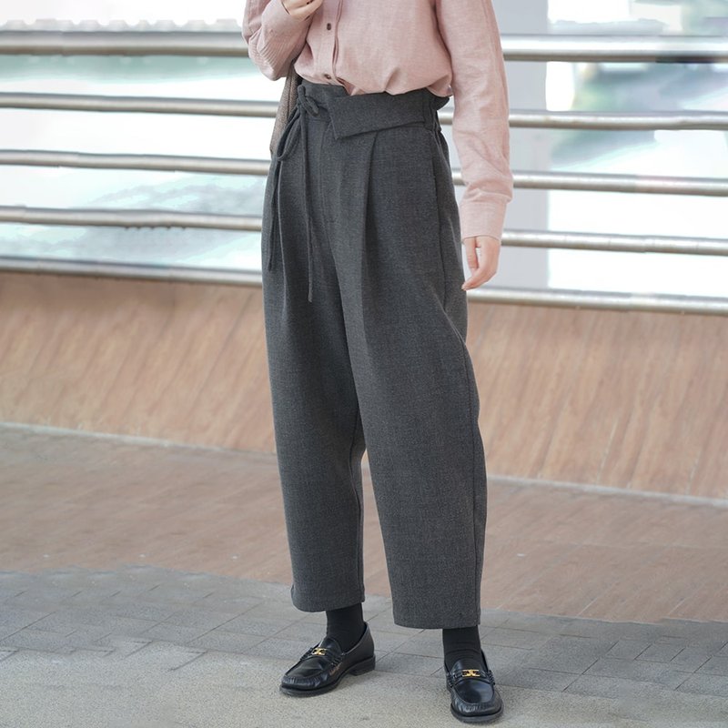 Black-grey asymmetric high-waist carrot pants|Pants|Tie elastic|Winter|Poly/Viscose blend|Sora-661 - Women's Pants - Other Man-Made Fibers Black