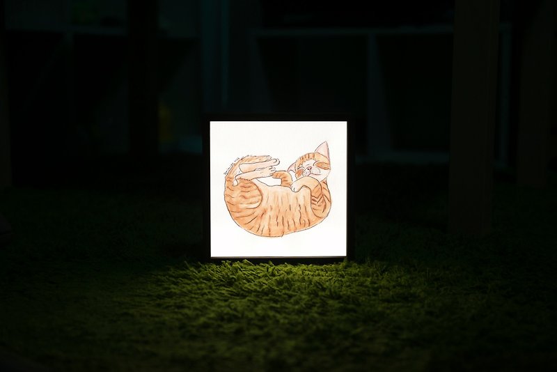 Lighto Glossy Mini Lightbox Simba (aunt doodle) - โคมไฟ - ไม้ สีดำ