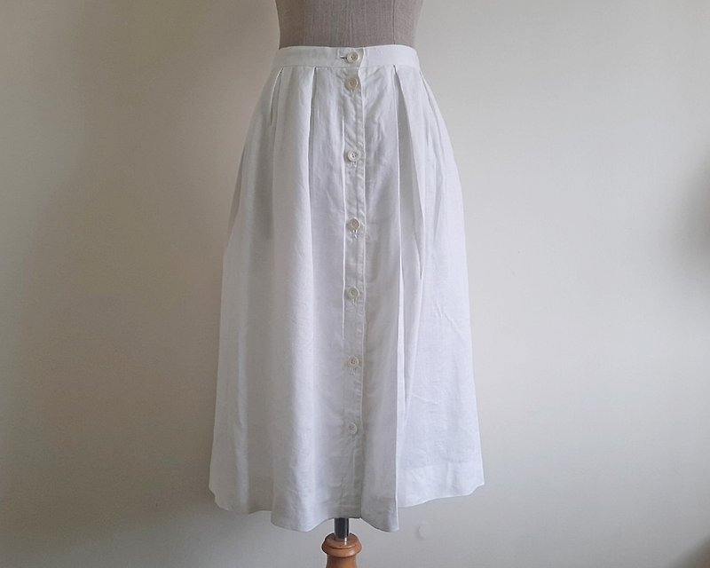Vintage White Pleated Midi Skirt