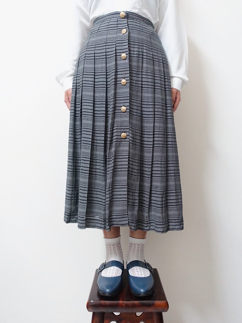 Awhile moment | Vintage Skirt no.30 - กระโปรง - เส้นใยสังเคราะห์ หลากหลายสี