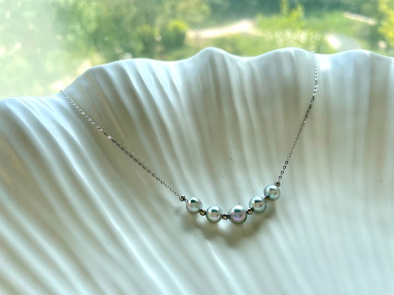 Smile Natural Seawater Pearl Zhenduo Linen Silver Necklace - เข็มกลัด - ไข่มุก สีเงิน