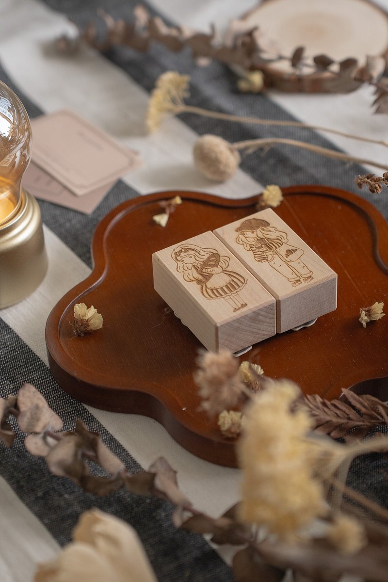 Croissant Girl Rubber Stamp - 印章/印台 - 樹脂 