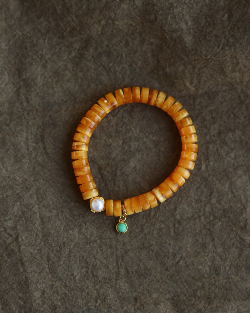Natural Butter Yellow Beeswax, Straight Cut, with Sterling Silver Gilded Freshwater Pearl Accents and Jadeite Design, Single Circle Bracelet - Bracelets - Semi-Precious Stones Yellow
