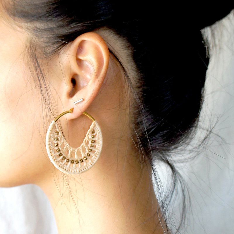 Hand-woven earrings bohemian resort khaki - Earrings & Clip-ons - Stainless Steel Khaki
