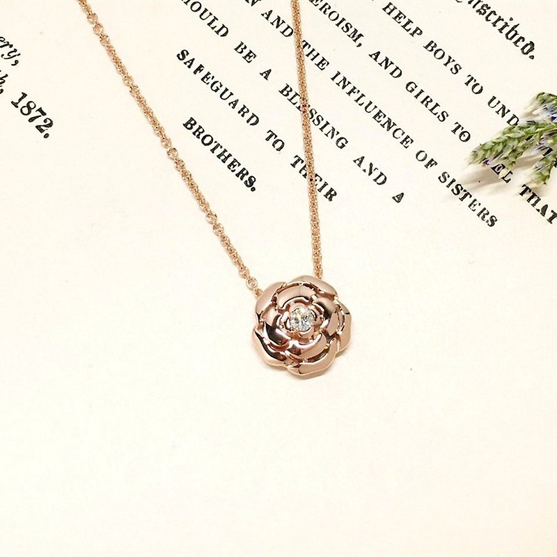 【Moriarty Jewelry】French Elegance-Camellia-18K Rose Gold Round Diamond Necklace