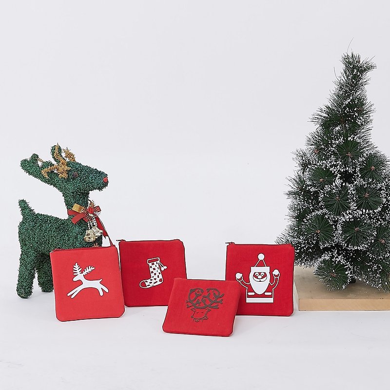 Christmas running reindeer zip bag - กระเป๋าเครื่องสำอาง - ผ้าฝ้าย/ผ้าลินิน สีแดง