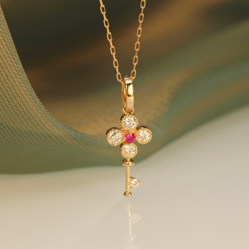 18K金紅寶石鑽石四葉草鑰匙項鏈18K Gold Ruby Diamond Clover Ke - 項鍊 - 貴金屬 