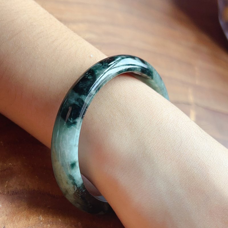 Floating Flower Jade Bangle | Size 18 | Natural Burmese Jadeite Grade A | Gift Idea - Bracelets - Jade Multicolor