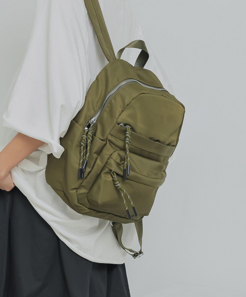 supportrole multi-layered large-capacity stylish casual backpack military green - กระเป๋าเป้สะพายหลัง - ไฟเบอร์อื่นๆ สีเขียว