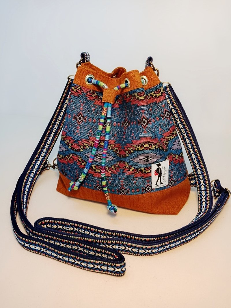 Missbao Handmade Square - Six Pocket Three-Pack - กระเป๋าเป้สะพายหลัง - ผ้าฝ้าย/ผ้าลินิน สีน้ำเงิน