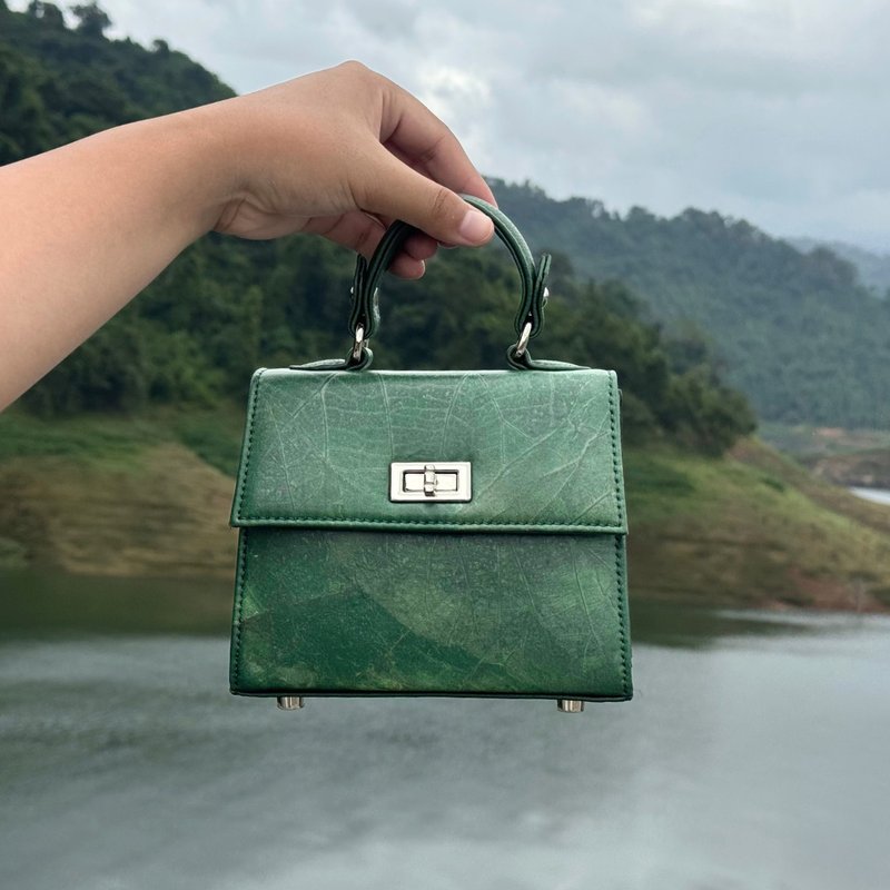 Kylie Mini Bag - Ivory White - 手提包/手提袋 - 植物．花 綠色