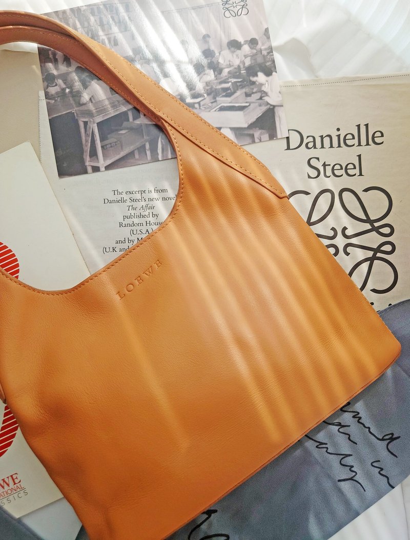 中古美品 Loewe 滑小牛皮 托特包單肩包手拎包手提包手挽袋通勤包 - 手提包/手提袋 - 真皮 卡其色