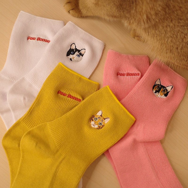 Cosmic Cat - Big cat double-sided embroidery mid-tube socks made in Taiwan MIT - Socks - Cotton & Hemp Orange