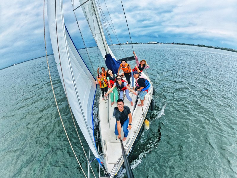 Melodious sailing experience on Dapeng Bay 30-foot sailboat - Indoor/Outdoor Recreation - Other Materials 