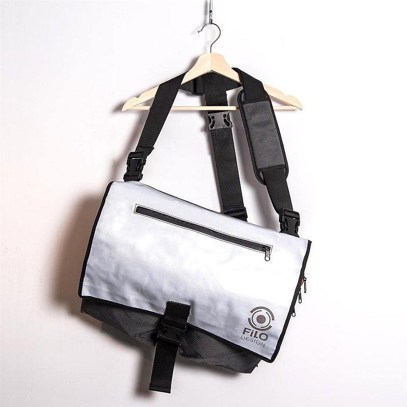 Messenger Bag / Reflective Messenger - Messenger Bags & Sling Bags - Polyester Silver