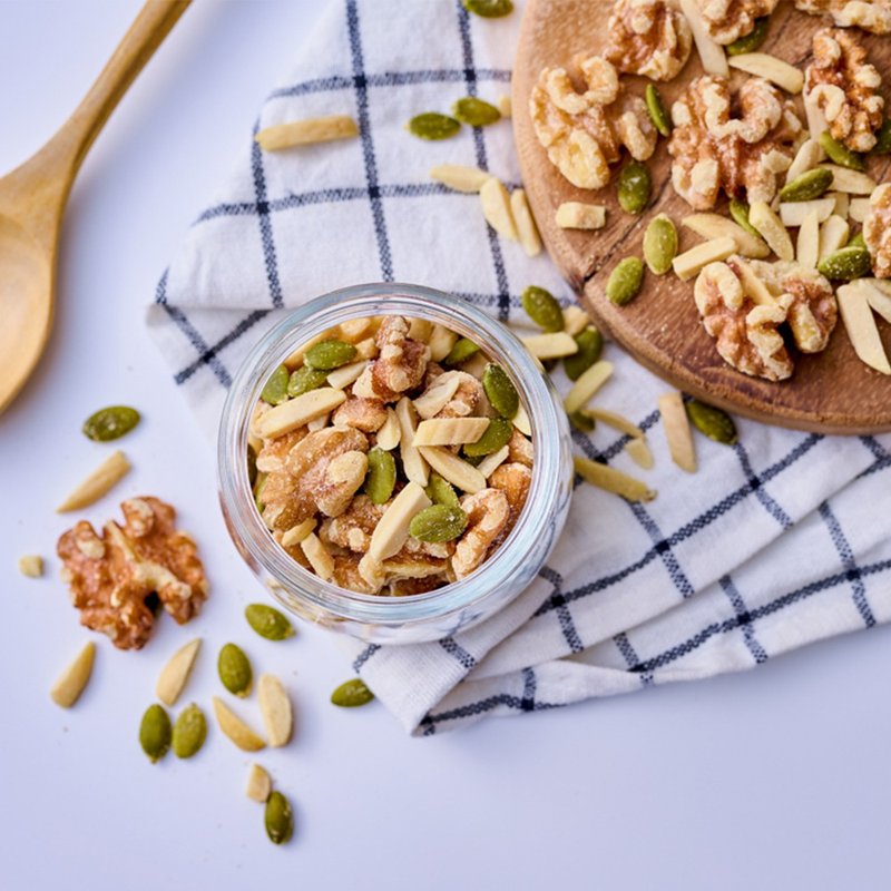 [Kovlai Boutique Nuts] Lai Dian Nuts 140g/can-Walnuts, Almond Bars, Pumpkin Seeds - ถั่ว - อาหารสด สีนำ้ตาล