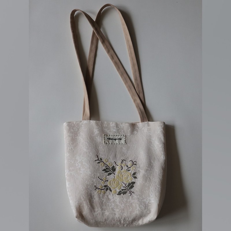 garden sets| Yellow rose embroidery cloth bag plant dyeing meat vermicelli hemp - Messenger Bags & Sling Bags - Cotton & Hemp Multicolor