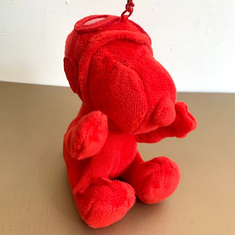 スヌーピーの人気キーホルダーチャーム ギフトやセルフユースにもおすすめ -空飛ぶスヌーピー Snoopy赤 - キーホルダー・キーケース - ポリエステル レッド