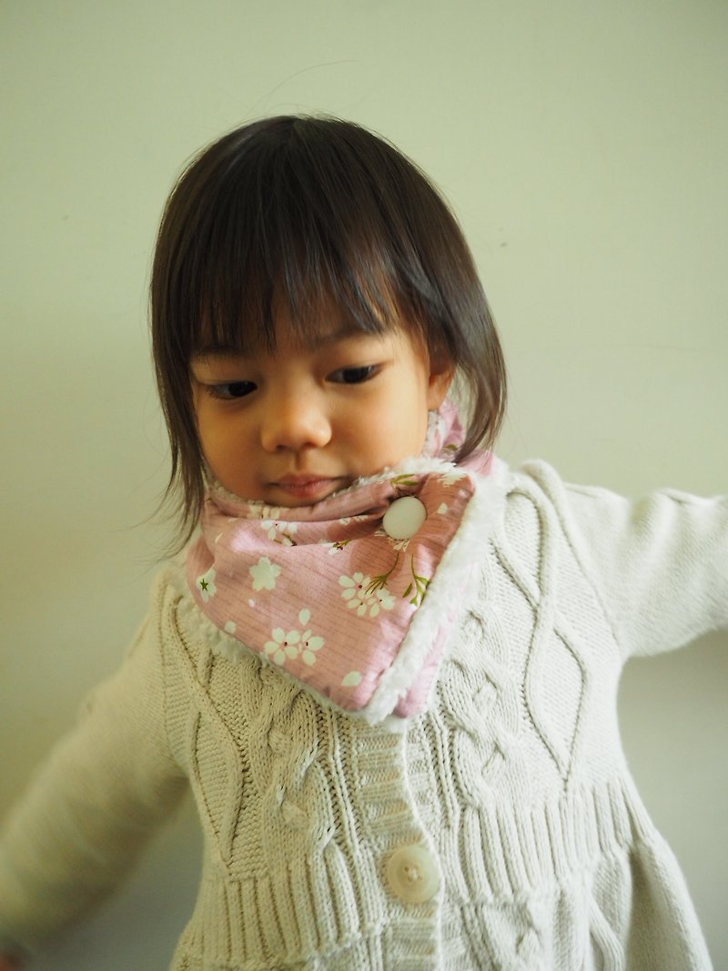 Handmade sewing neck warmer scarf for kid and adult - ผ้าพันคอถัก - ผ้าฝ้าย/ผ้าลินิน สึชมพู