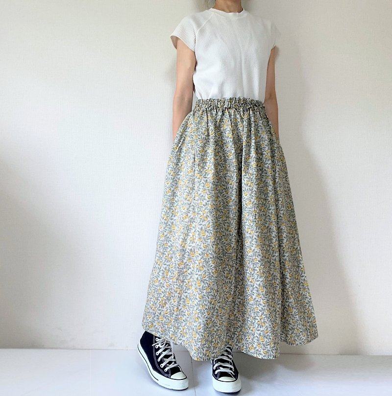 lemon long summer skirt　 maxi length　beige - กระโปรง - ผ้าฝ้าย/ผ้าลินิน สีกากี