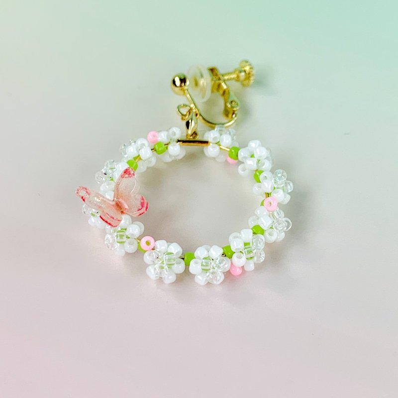 White clover flower crown and butterfly Clip-On[pink] - Earrings & Clip-ons - Glass Pink