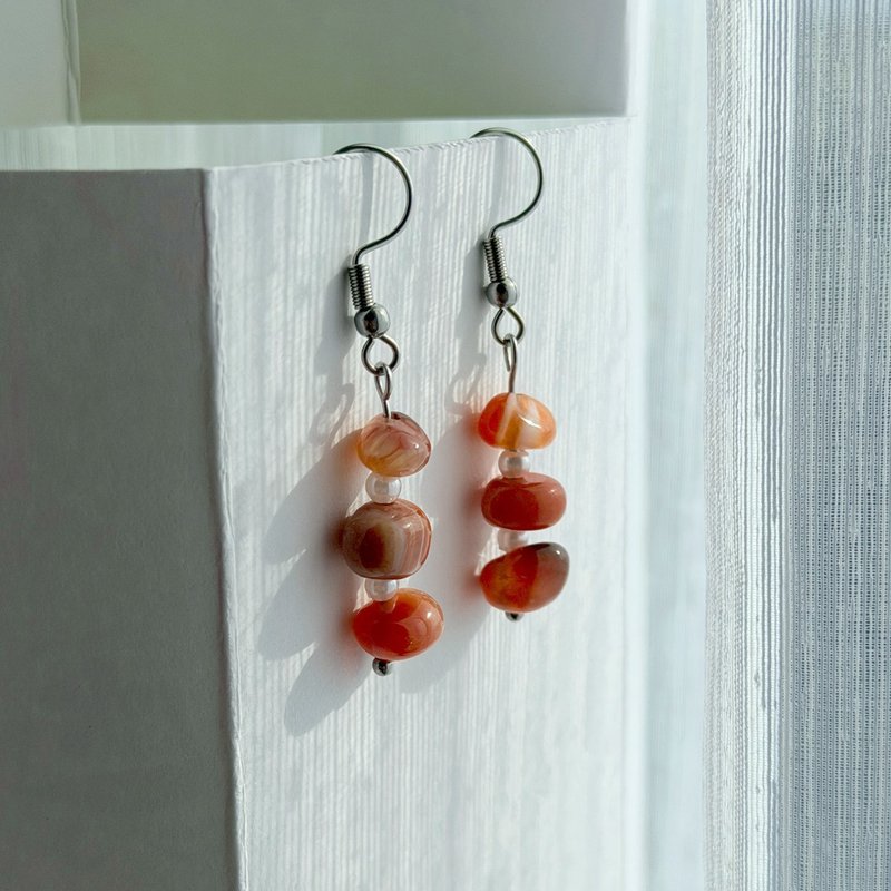 Warm Red‧Flowing Heart | Red Agate Natural Stone Ear Hook Earrings - Earrings & Clip-ons - Gemstone Red