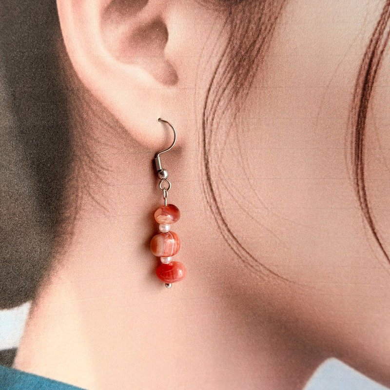 暖紅‧流動的心丨紅瑪瑙 天然石耳勾耳環 考試祝福 開運 - 耳環/耳夾 - 寶石 紅色