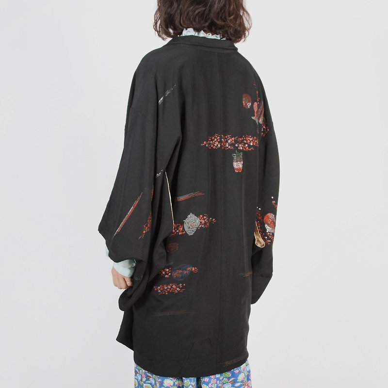 【蛋植物古着】茶壺精靈金蔥織緞古著和服羽織 - 外套/大衣 - 聚酯纖維 黑色