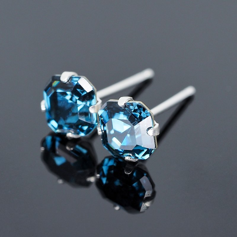 Montana Blue Swarovski Crystal Earrings, Sterling Silver, 6mm Square, Men Women - ต่างหู - เงินแท้ สีน้ำเงิน