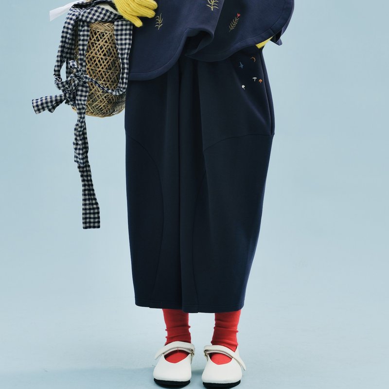 繡花深藍長褲 / 蘿蔔褲 空氣棉 - 女長褲 - 棉．麻 藍色