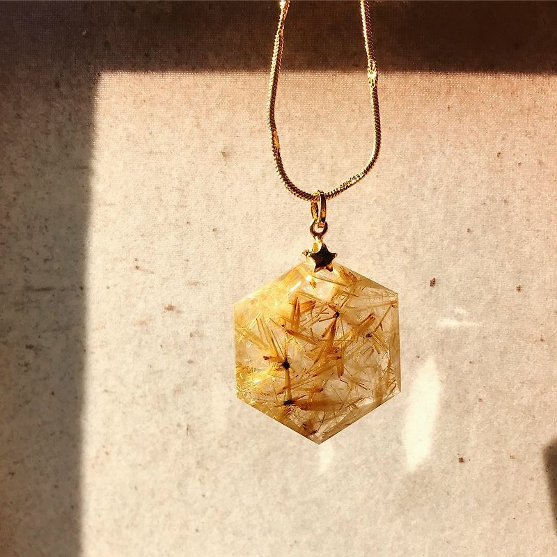【Lost And Find】Natural  rutilated quartz necklace - Necklaces - Gemstone Gold