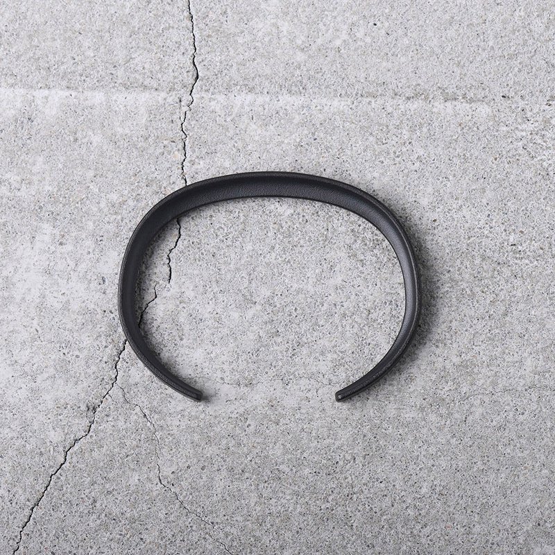FRAMEWORK CUFF 316鋼製手環_黑色 - 手鍊/手環 - 不鏽鋼 黑色