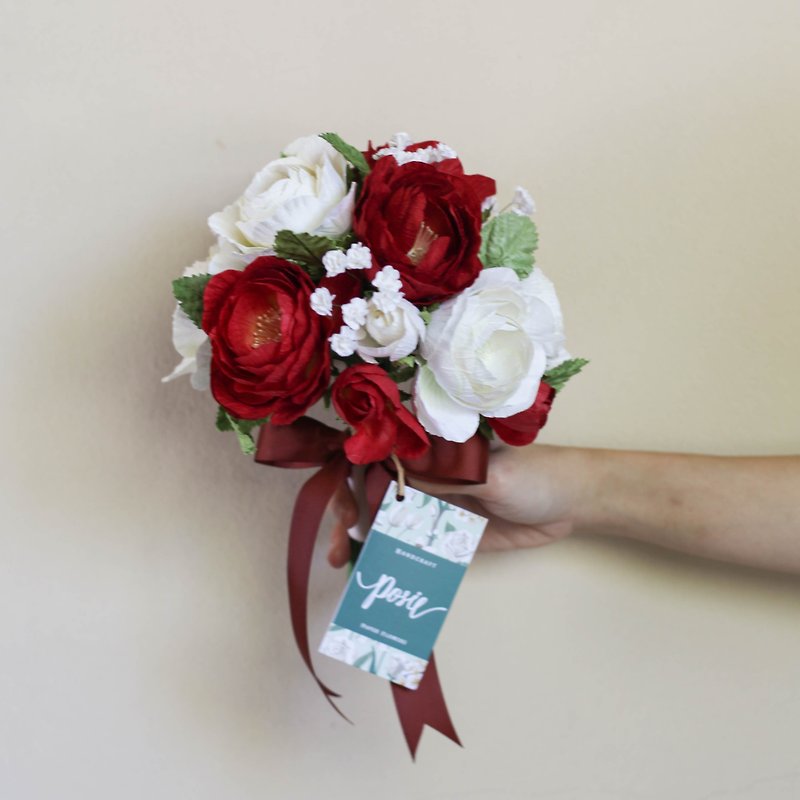 VB105 : ช่อดอกไม้วันวาเลนไทน์ ควีนโรสสีแดงและสีขาว - ตกแต่งต้นไม้ - กระดาษ สีแดง