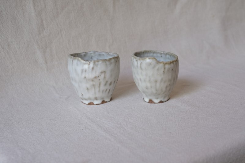 Milky white glaze - hand-kneaded tea cup set - ถ้วย - ดินเผา 