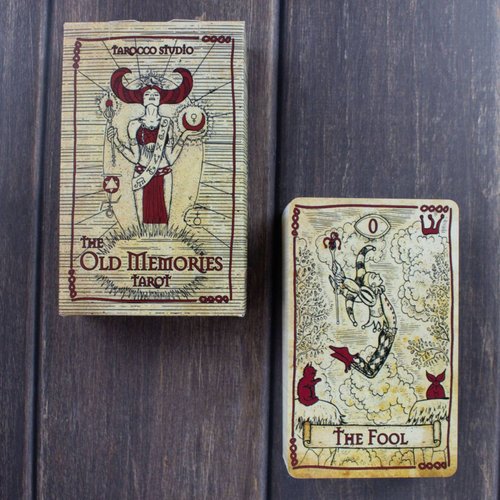 Multicopy tarot uit Amsterdam, vintage uit 1980, uniek eigenzinnig en shops creatief dek, mooie foto's en leuk gemaakt door multicopy medewerkers