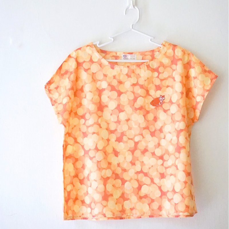 Orange Bubble Kitten Soft Cotton Handmade Tops - เสื้อผู้หญิง - ผ้าฝ้าย/ผ้าลินิน สีส้ม