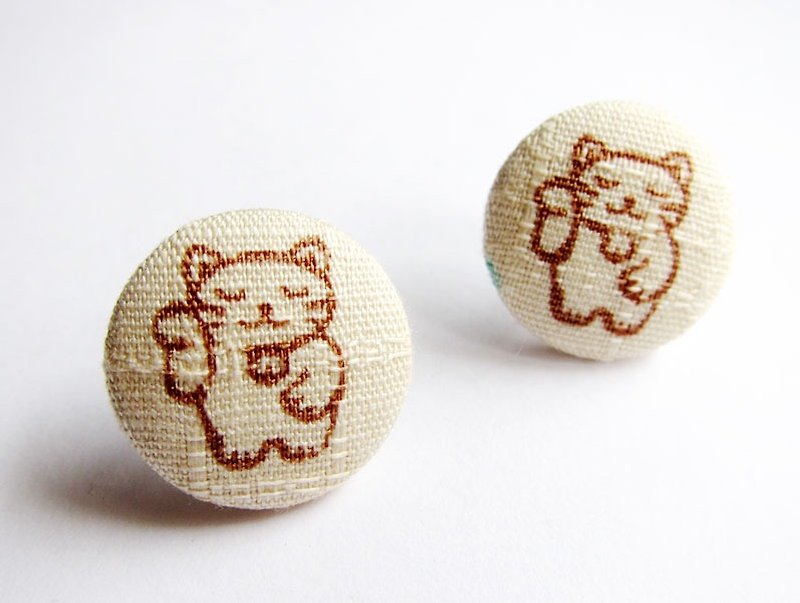 Cloth buckle earrings Lucky Cat can make clip earrings - Earrings & Clip-ons - Other Materials Gold