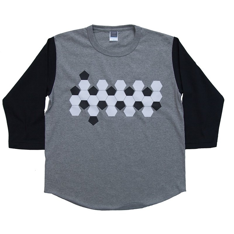 Development of soccer ball 3/4 sleeve T-shirt Unisex S-XL size Tcollector - เสื้อผู้หญิง - ผ้าฝ้าย/ผ้าลินิน สีเทา