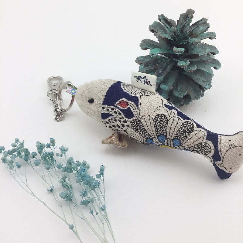 Fat fish fish charm / key ring - love beauty bow - พวงกุญแจ - ผ้าฝ้าย/ผ้าลินิน 