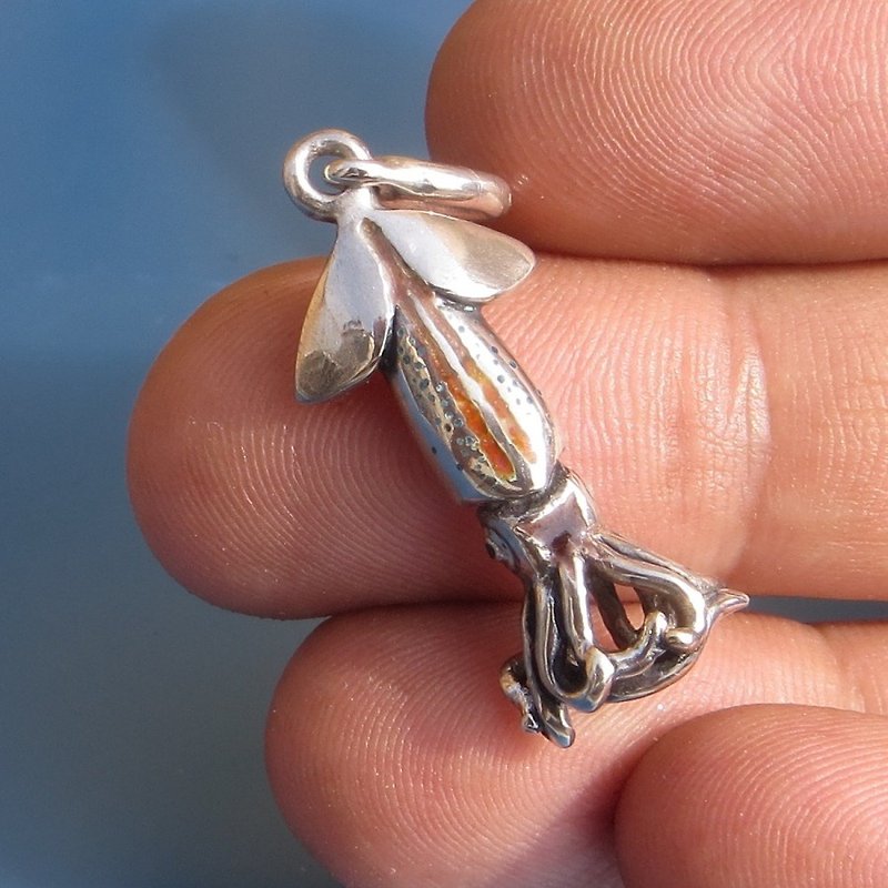 Pendant squid Silver and seven treasure 焼き - Necklaces - Other Metals Silver