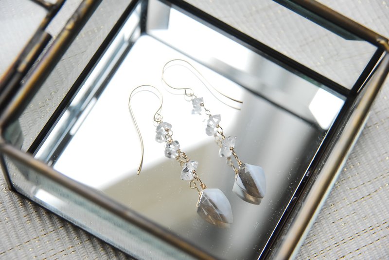 イカリ型のブルーオパールとダブルポイント水晶のピアス１４kgf - 耳環/耳夾/耳骨夾 - 半寶石 藍色