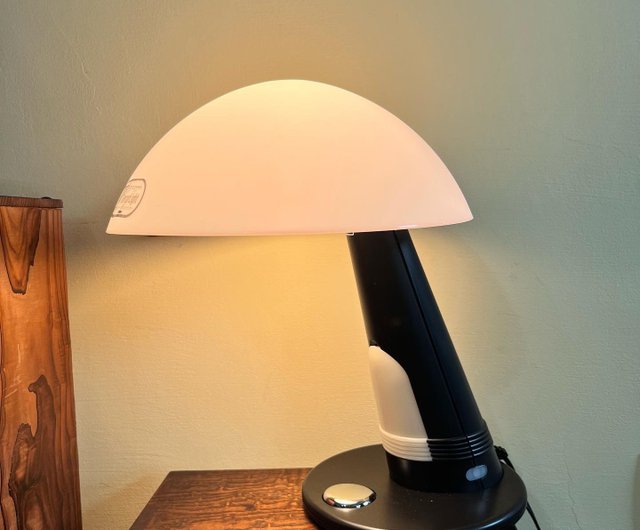 Japan Twin Bird space optical induction table lamp - Shop